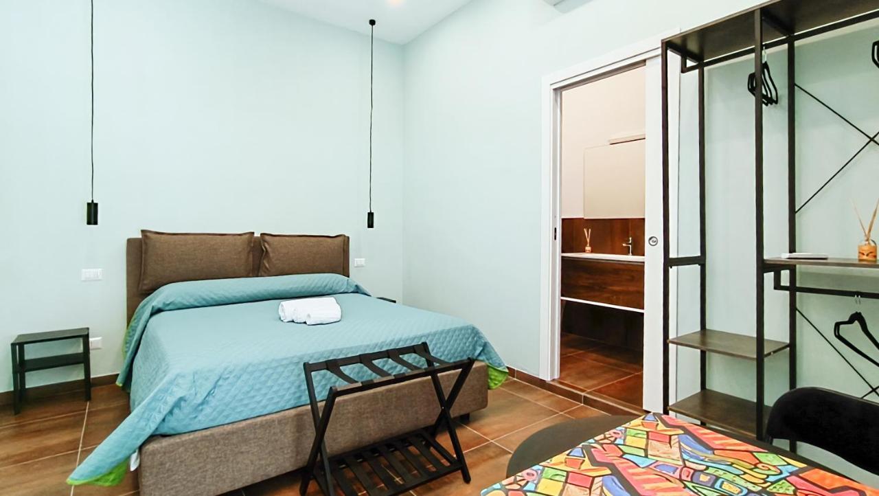Bed and Breakfast Casa Calu Castel Sant'Elmo à Naples Extérieur photo